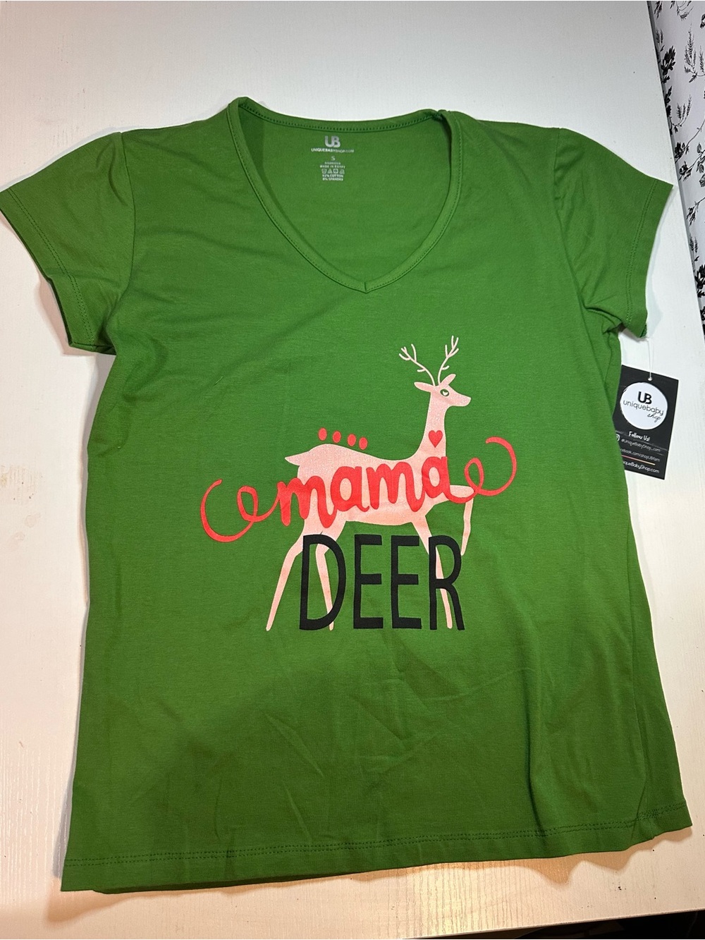 Green 'Mama Deer' V-Neck Graphic Tee
